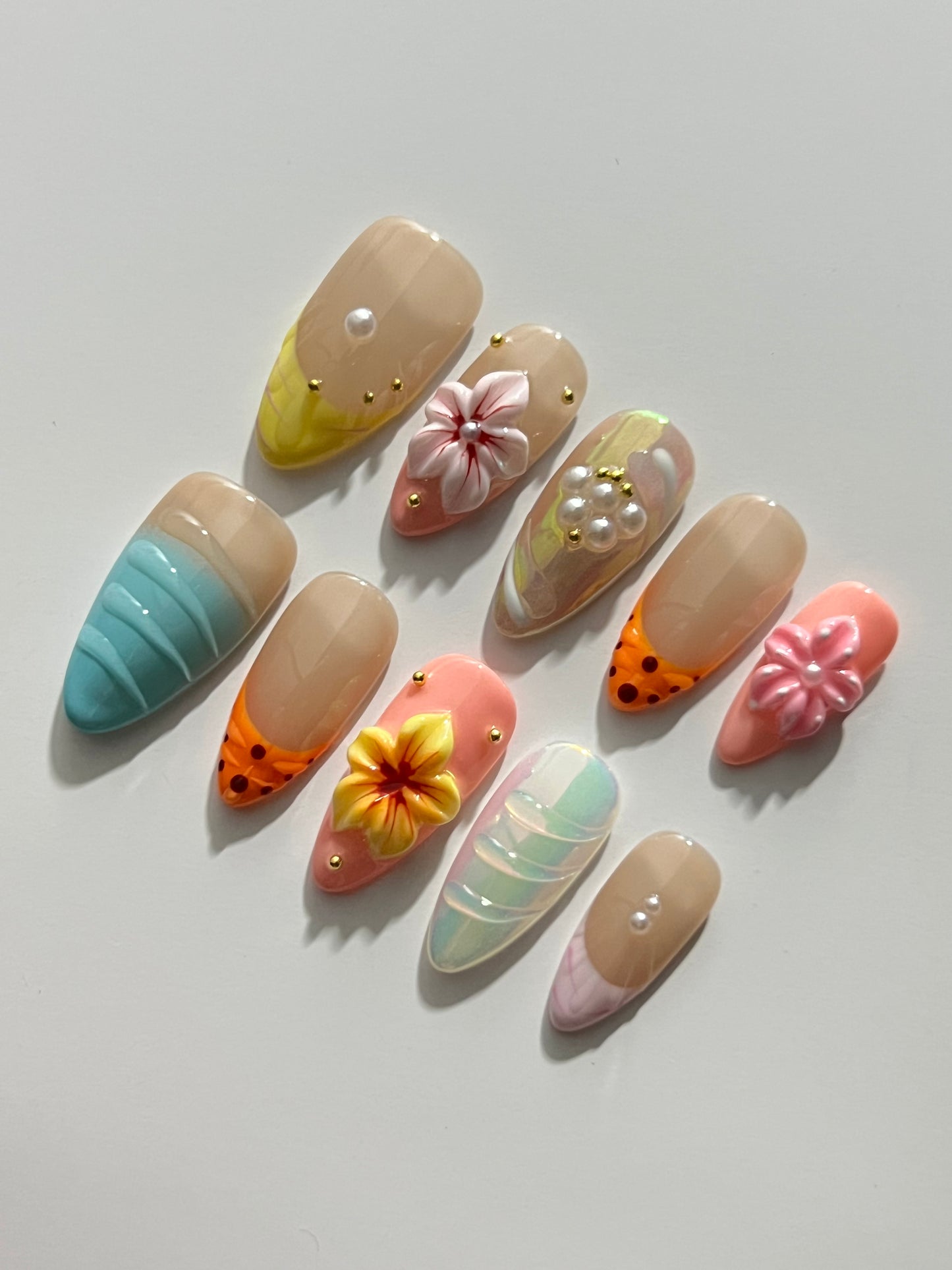 TrendTrap Nail Art Studio: Handcrafted High-End Press-Ons | Multiple Styles to Elevate Your Manicure Game