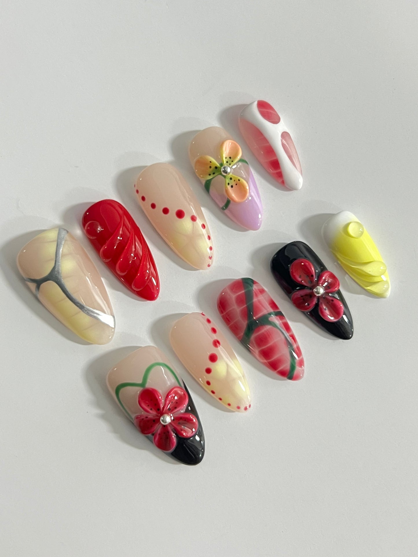 TrendTrap Nail Art Studio: Handcrafted High-End Press-Ons | Multiple Styles to Elevate Your Manicure Game
