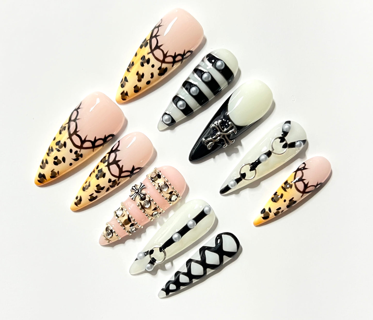 TrendTrap Nail Art Studio: Handcrafted High-End Press-Ons | Multiple Styles to Elevate Your Manicure Game
