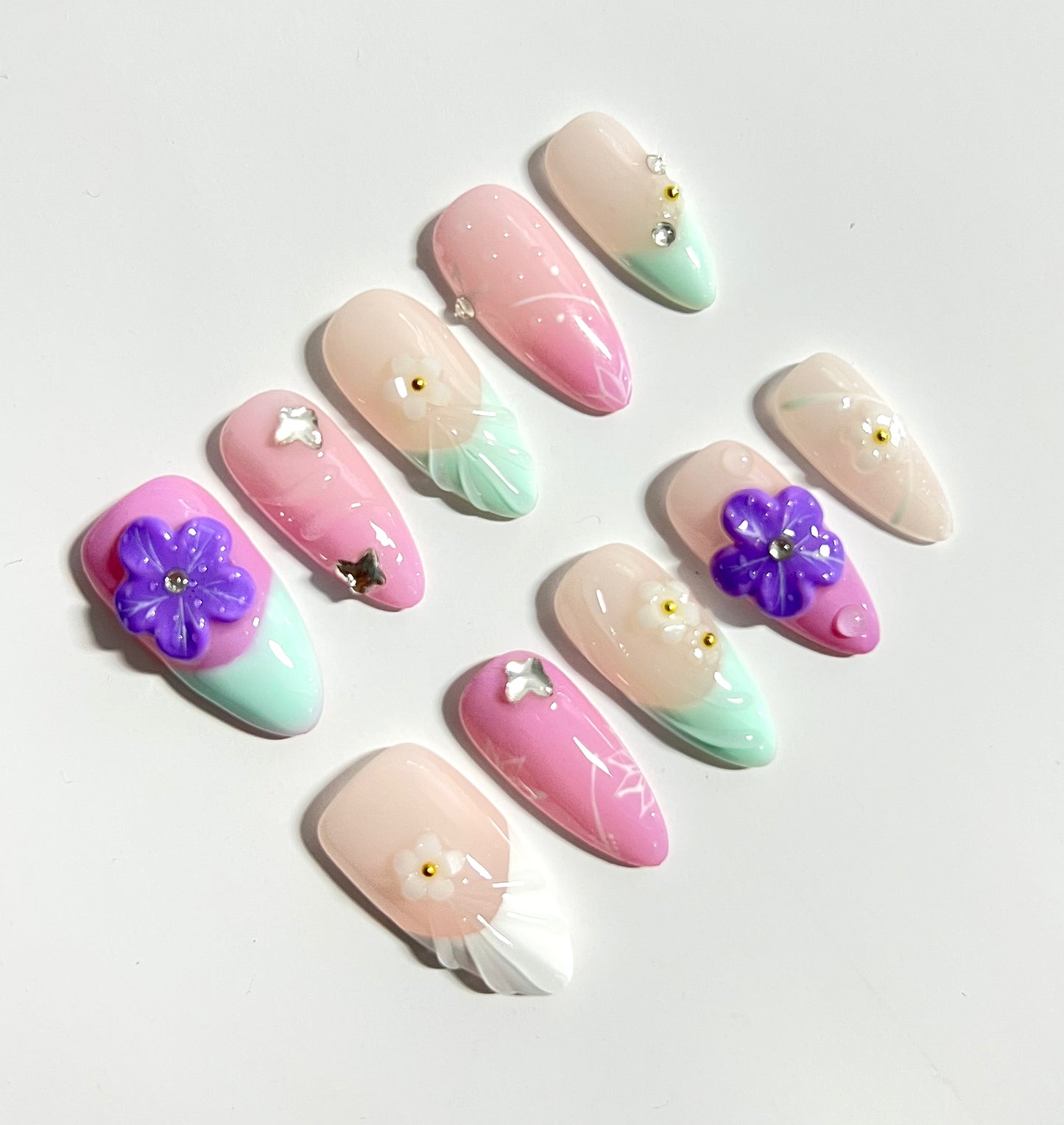 TrendTrap Nail Art Studio: Handcrafted High-End Press-Ons | Multiple Styles to Elevate Your Manicure Game