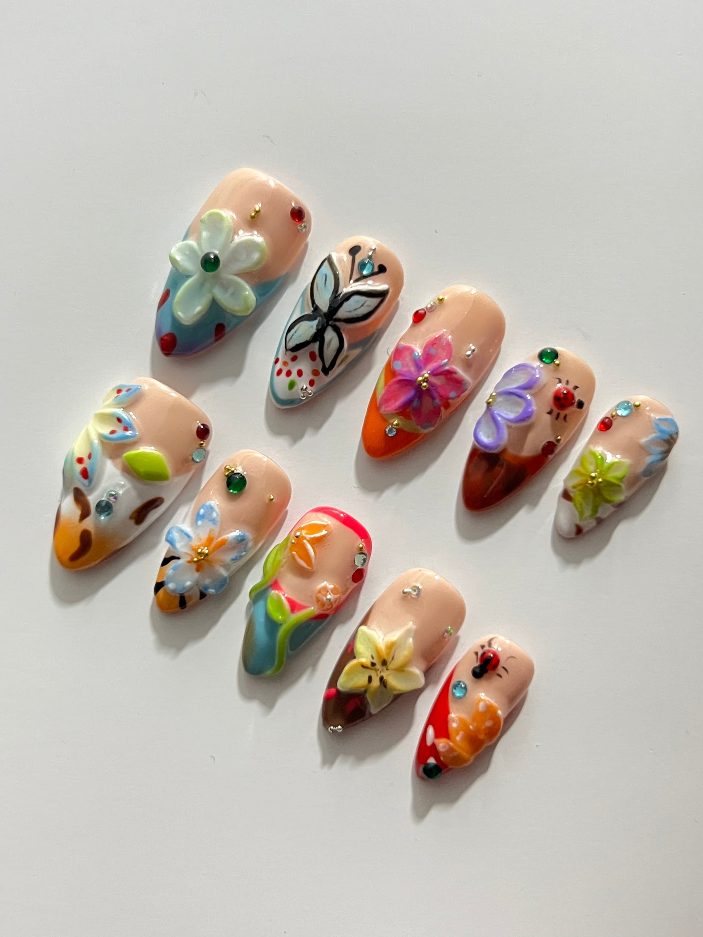 TrendTrap Nail Art Studio: Handcrafted High-End Press-Ons | Multiple Styles to Elevate Your Manicure Game