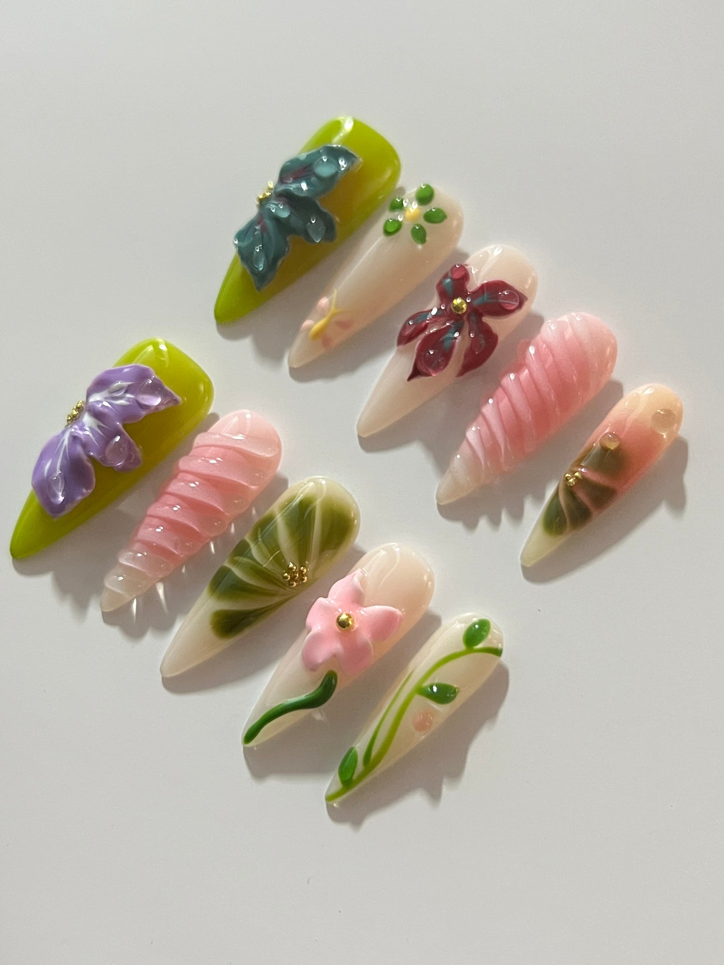TrendTrap Nail Art Studio: Handcrafted High-End Press-Ons | Multiple Styles to Elevate Your Manicure Game