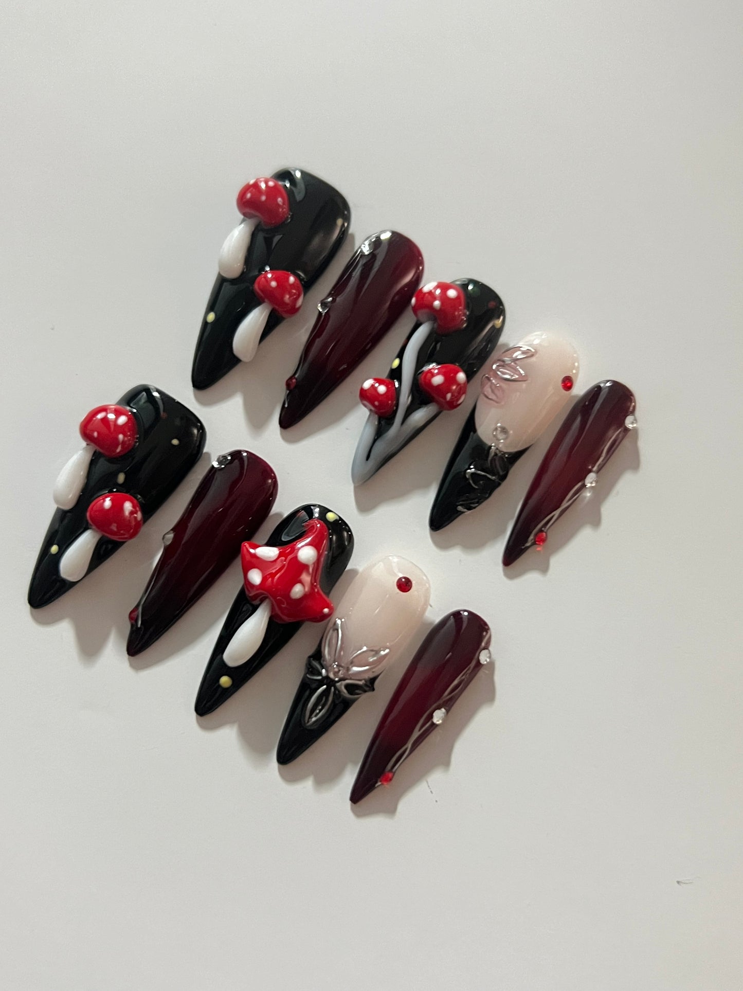 TrendTrap Nail Art Studio: Handcrafted High-End Press-Ons | Multiple Styles to Elevate Your Manicure Game