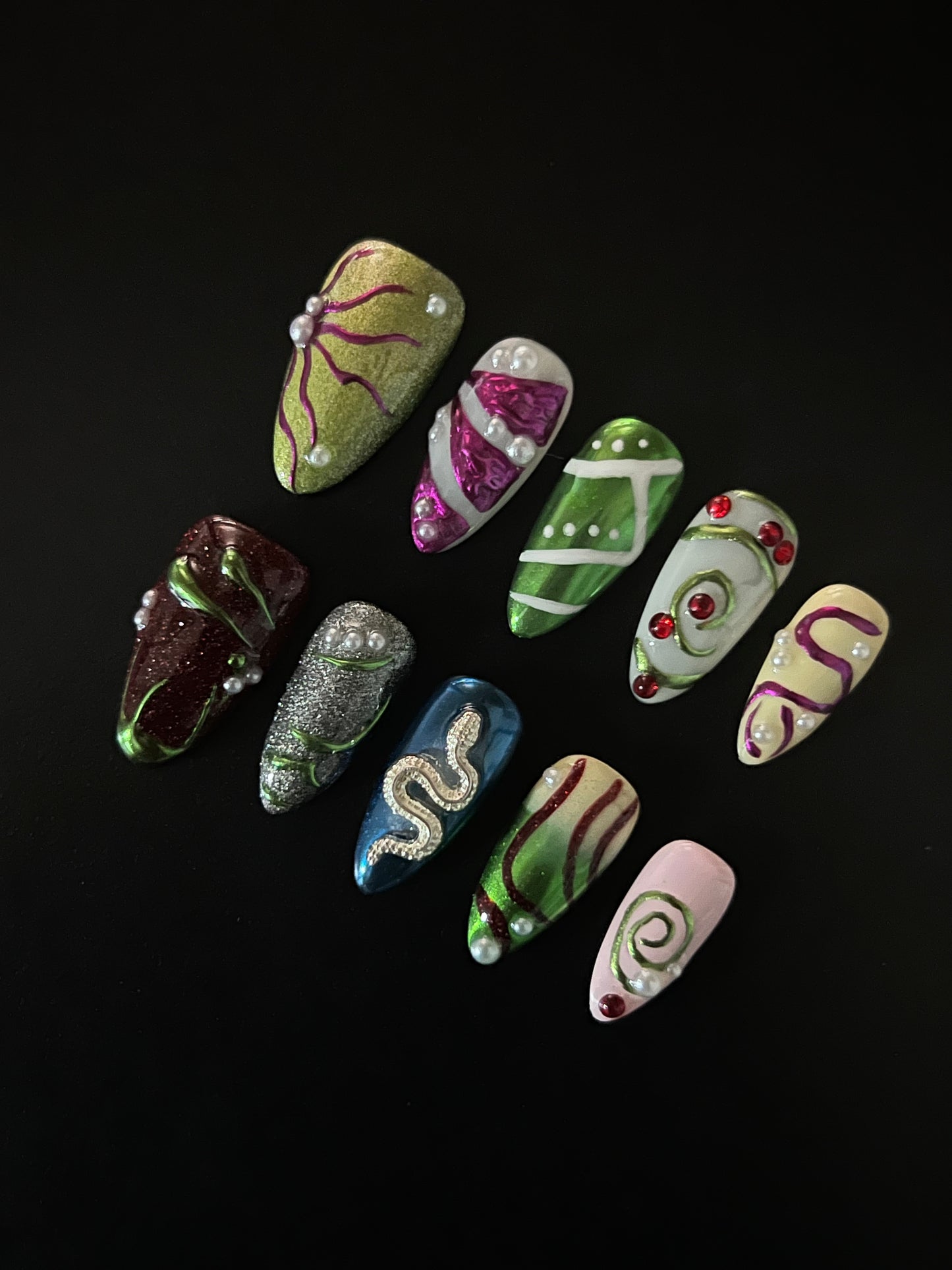 TrendTrap Nail Art Studio: Handcrafted High-End Press-Ons | Multiple Styles to Elevate Your Manicure Game