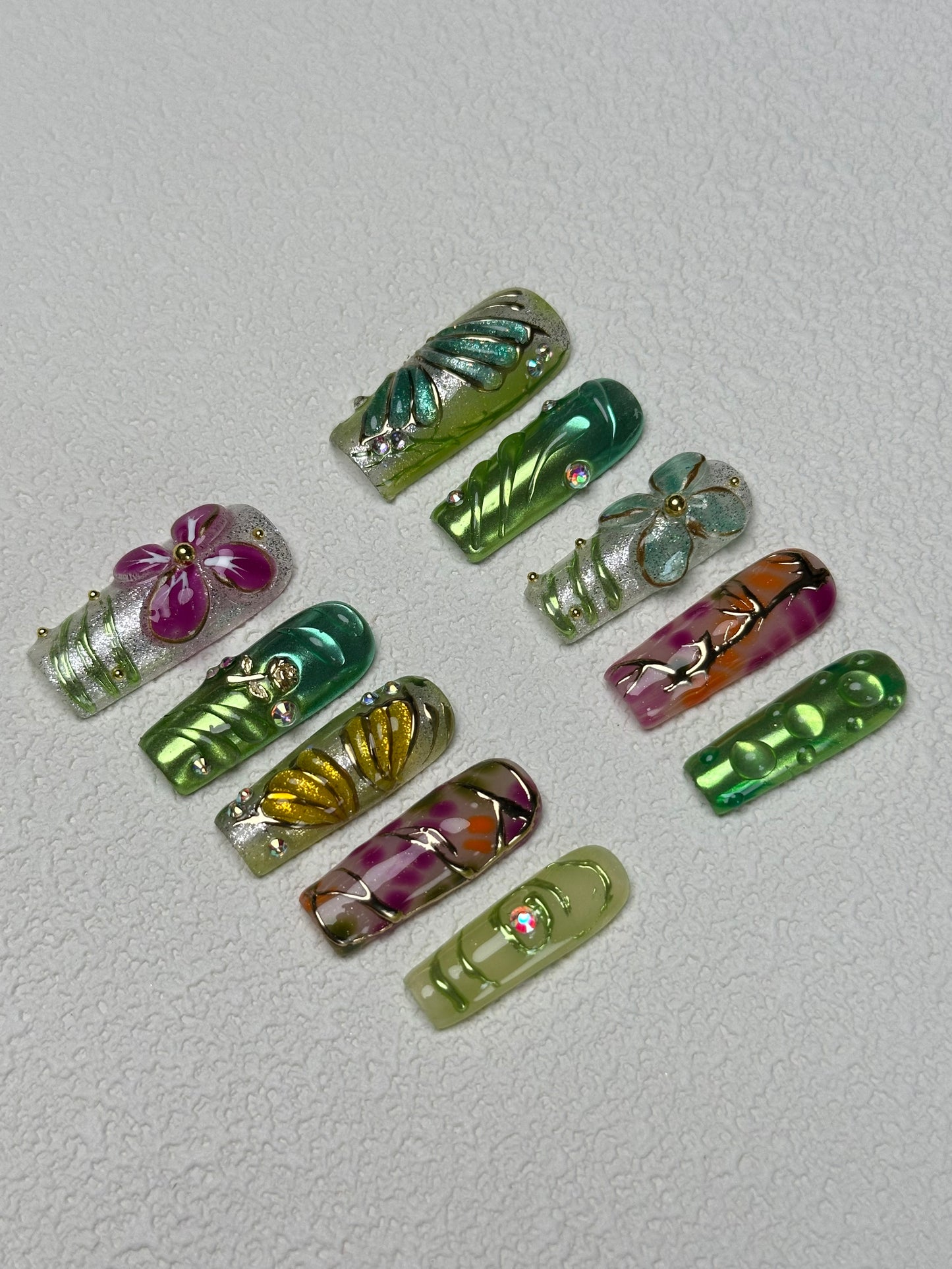 TrendTrap Nail Art Studio: Handcrafted High-End Press-Ons | Multiple Styles to Elevate Your Manicure Game