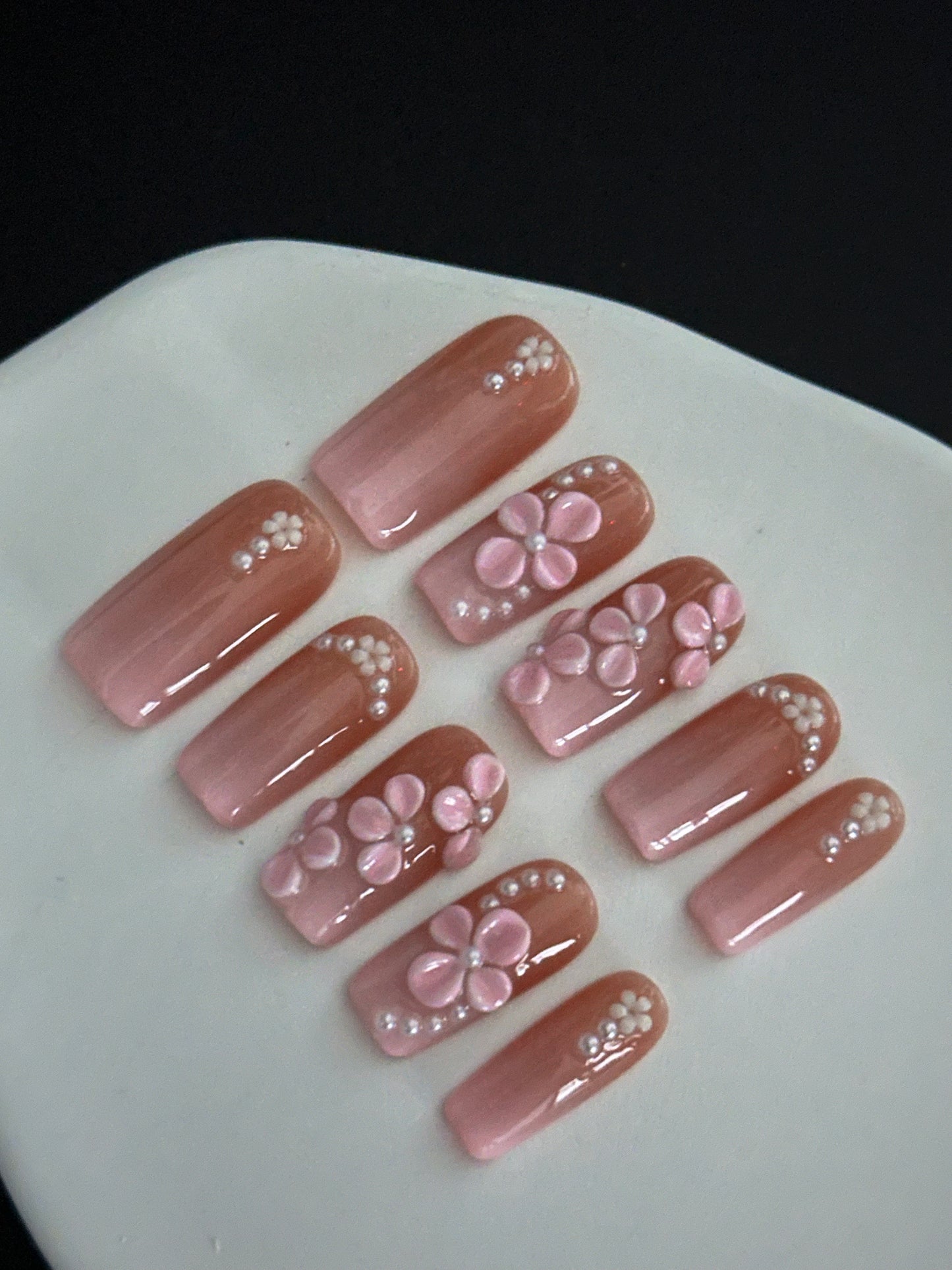 TrendTrap Nail Art Studio: Handcrafted High-End Press-Ons | Multiple Styles to Elevate Your Manicure Game