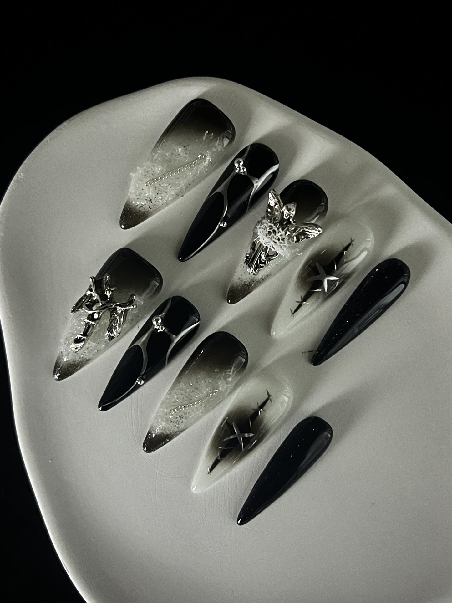 TrendTrap Nail Art Studio: Handcrafted High-End Press-Ons | Multiple Styles to Elevate Your Manicure Game